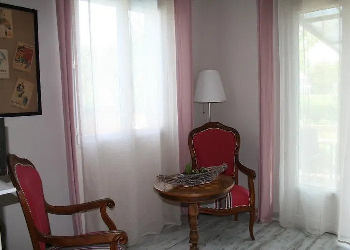 D'hotes Le Puid De Gauthier Frühstückspension 3*